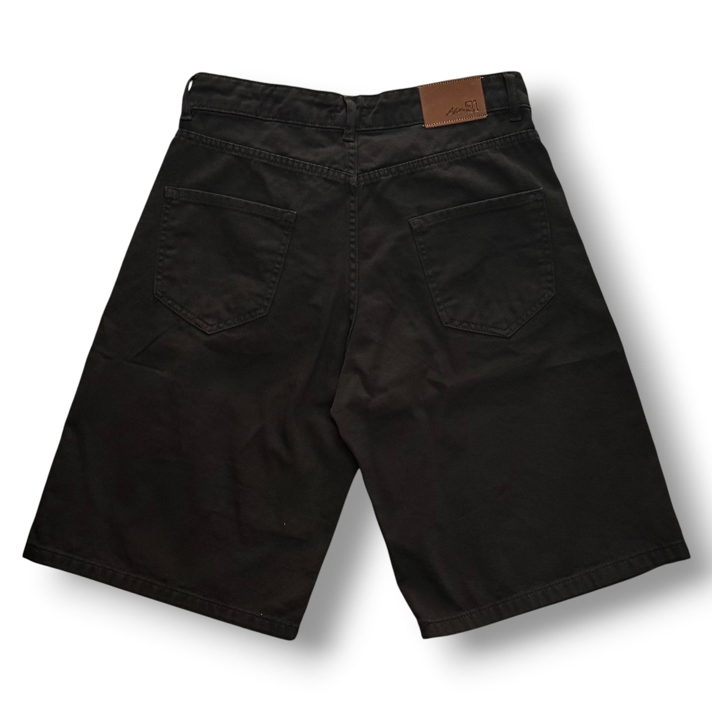 AFTER 91- Bermuda Uomo Jeans, gamba svasata, Col.Nero
