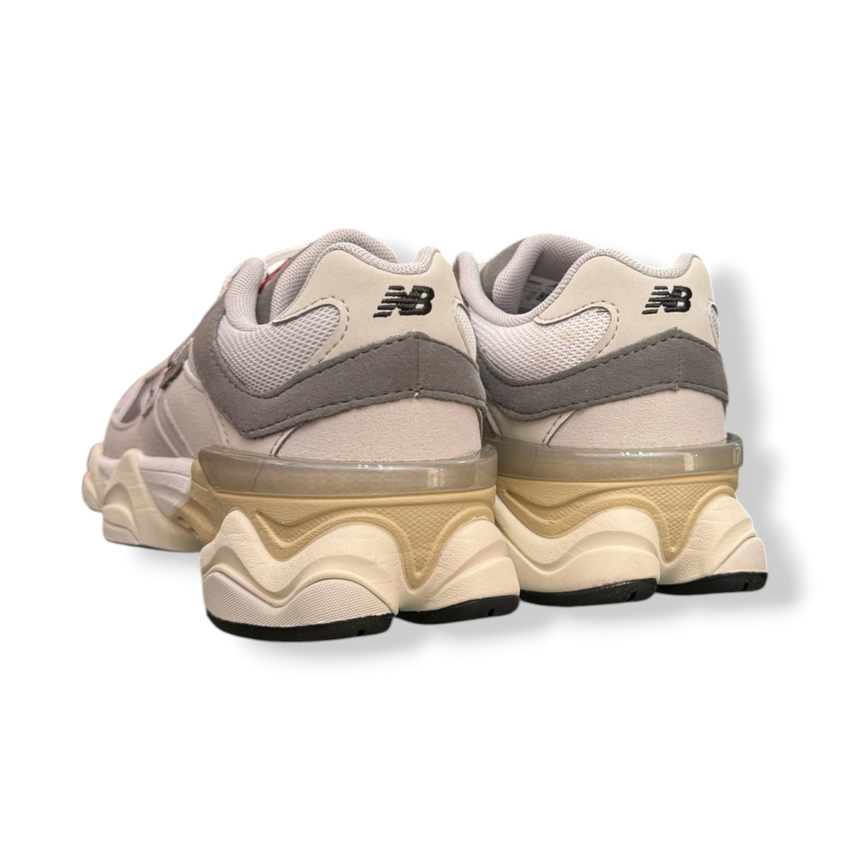 NEW BALANCE 9060 GS - Col.Grigio chiaro
