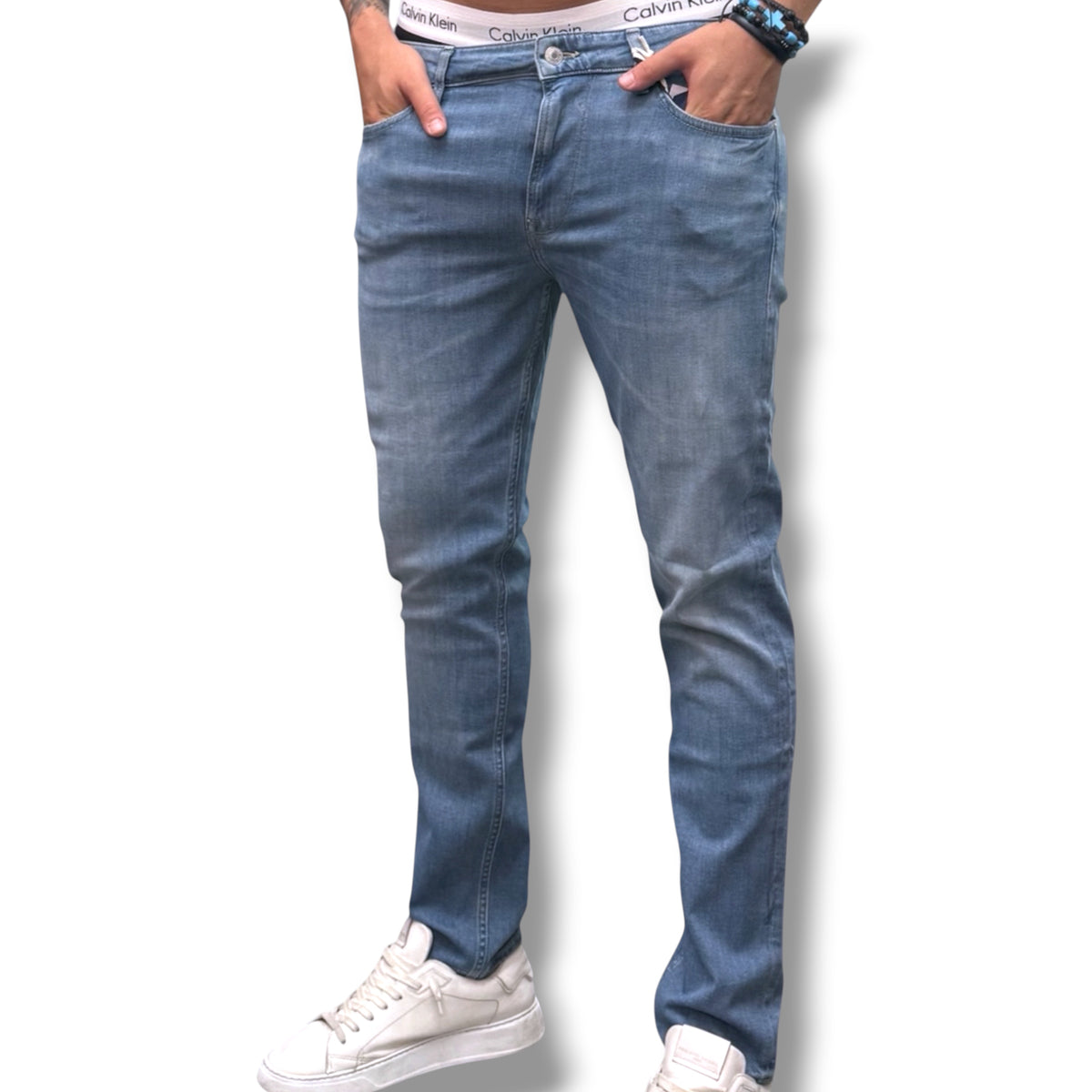 GUESS JEANS- Jeans Uomo, mod.SlimFit Medium Rise Tapered Leg, Lavaggio chiaro