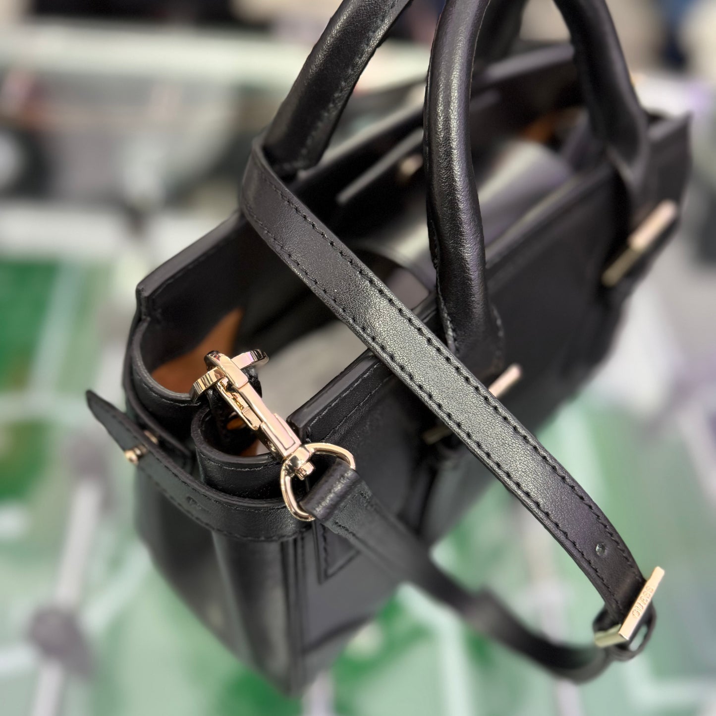 Borsa GUESS (Vera Pelle), col.Nero