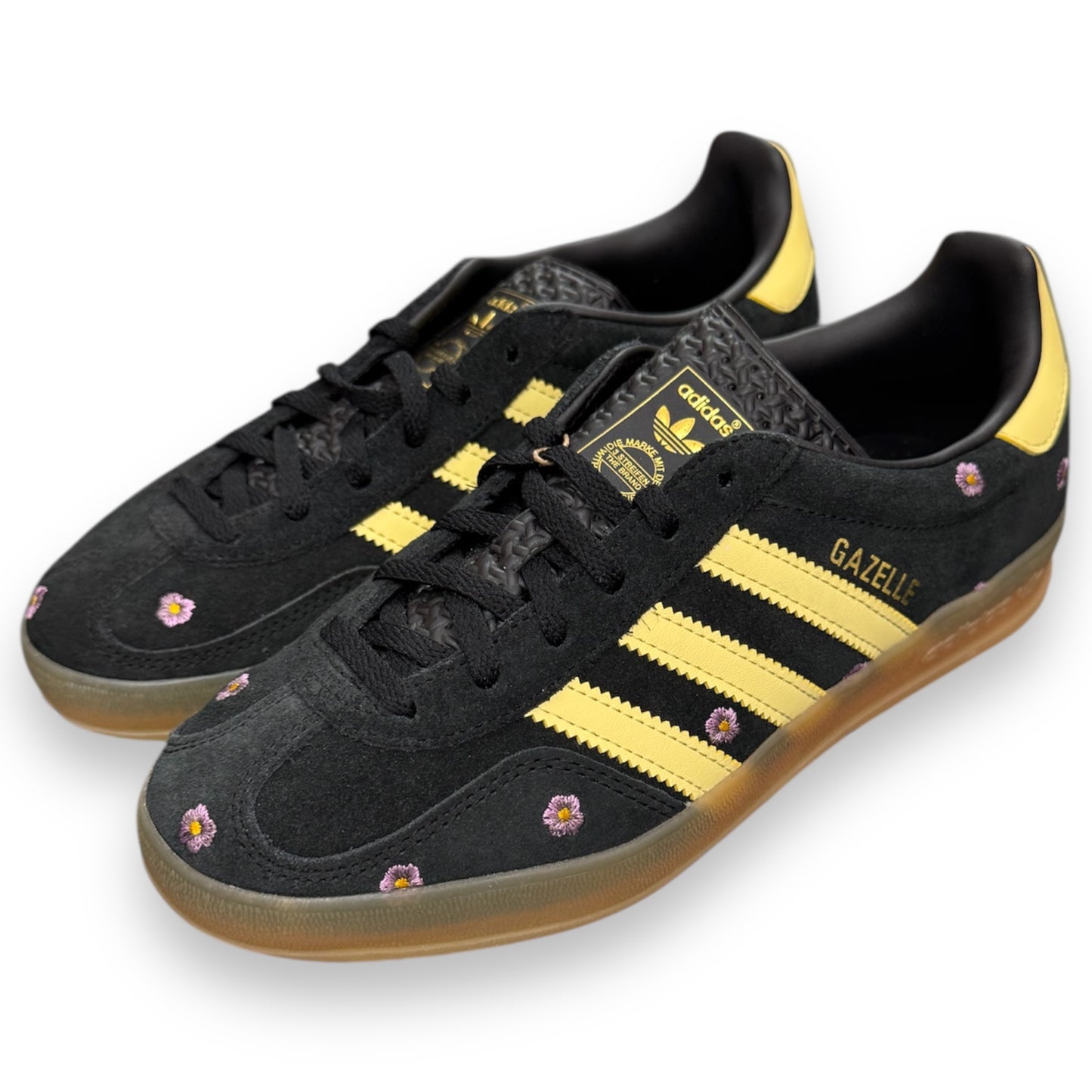 Scarpe GAZELLE INDOOR W con fiori ricamati, col.Nero/Giallo