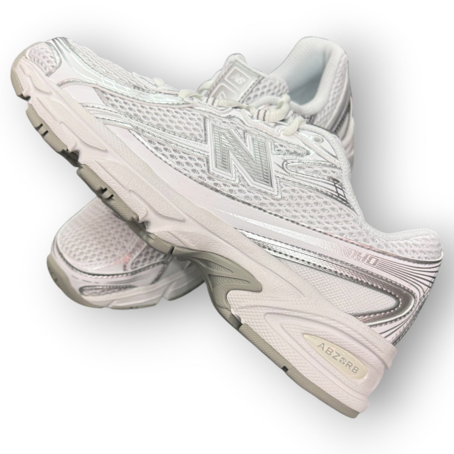 NEW BALANCE 740 - GS, Col.Bianco/Argento