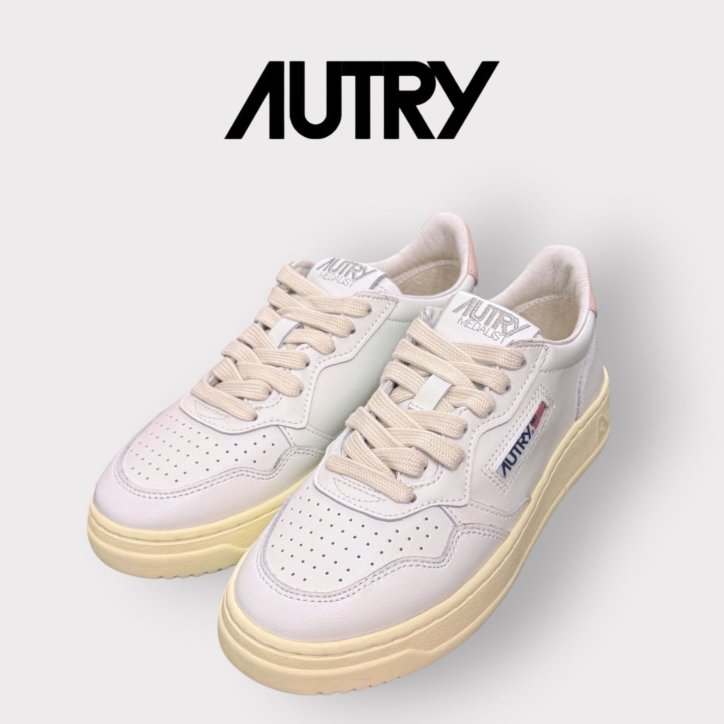 AUTRY - Scarpa Donna, con baffo rosa, Col.Bianco