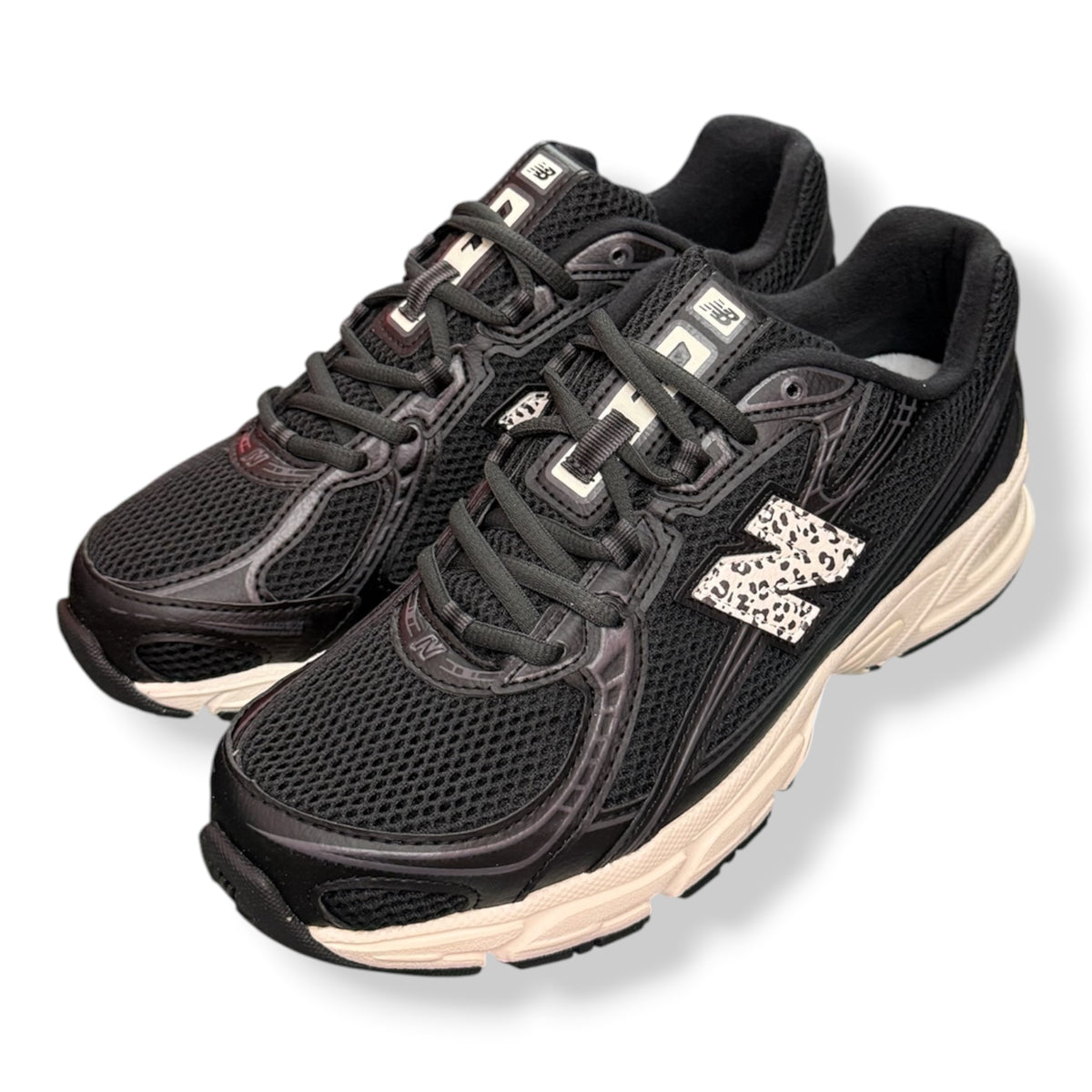 NEW BALANCE 740 - con logo leopardato, Col.Nero
