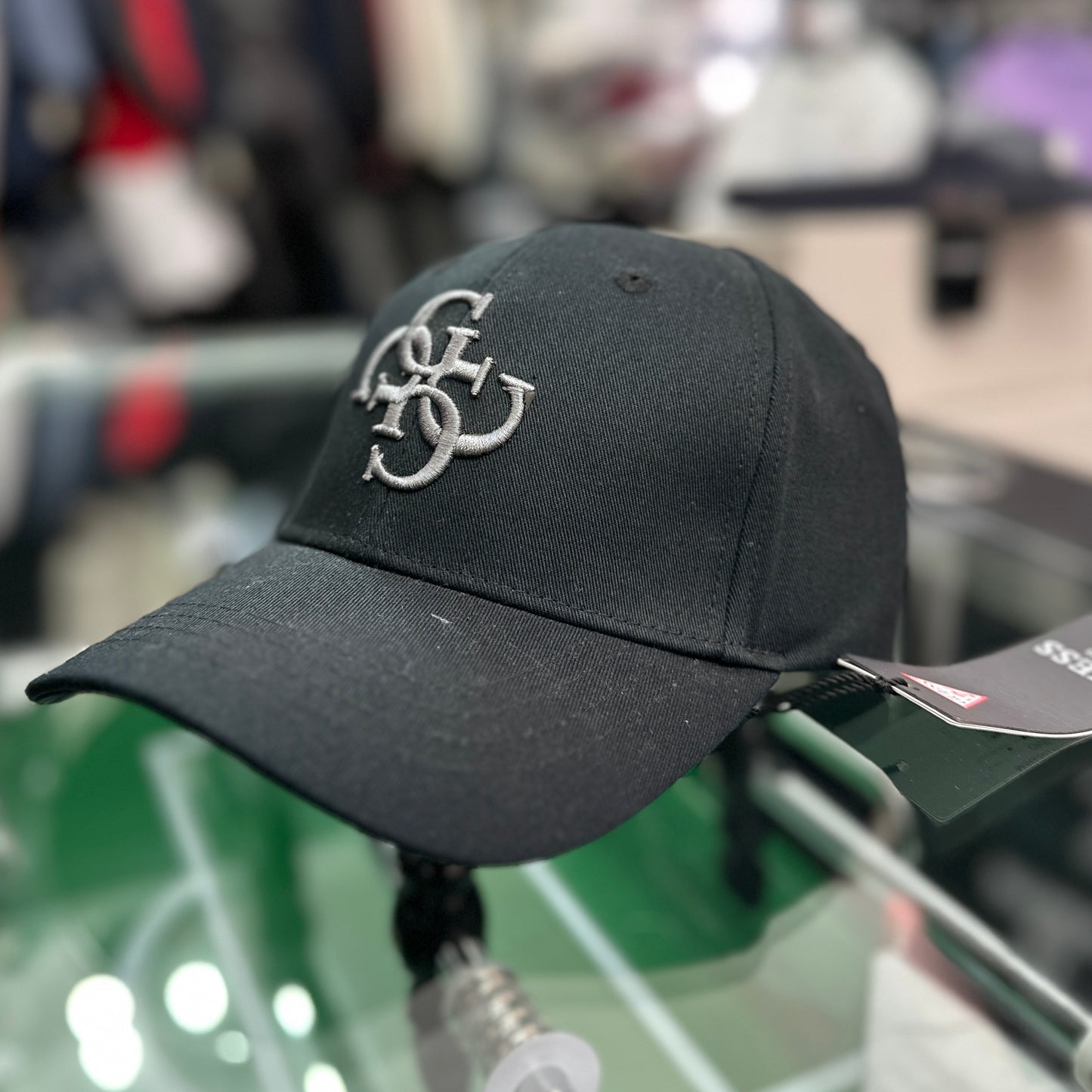 Cappello Guess ricamato col.Nero