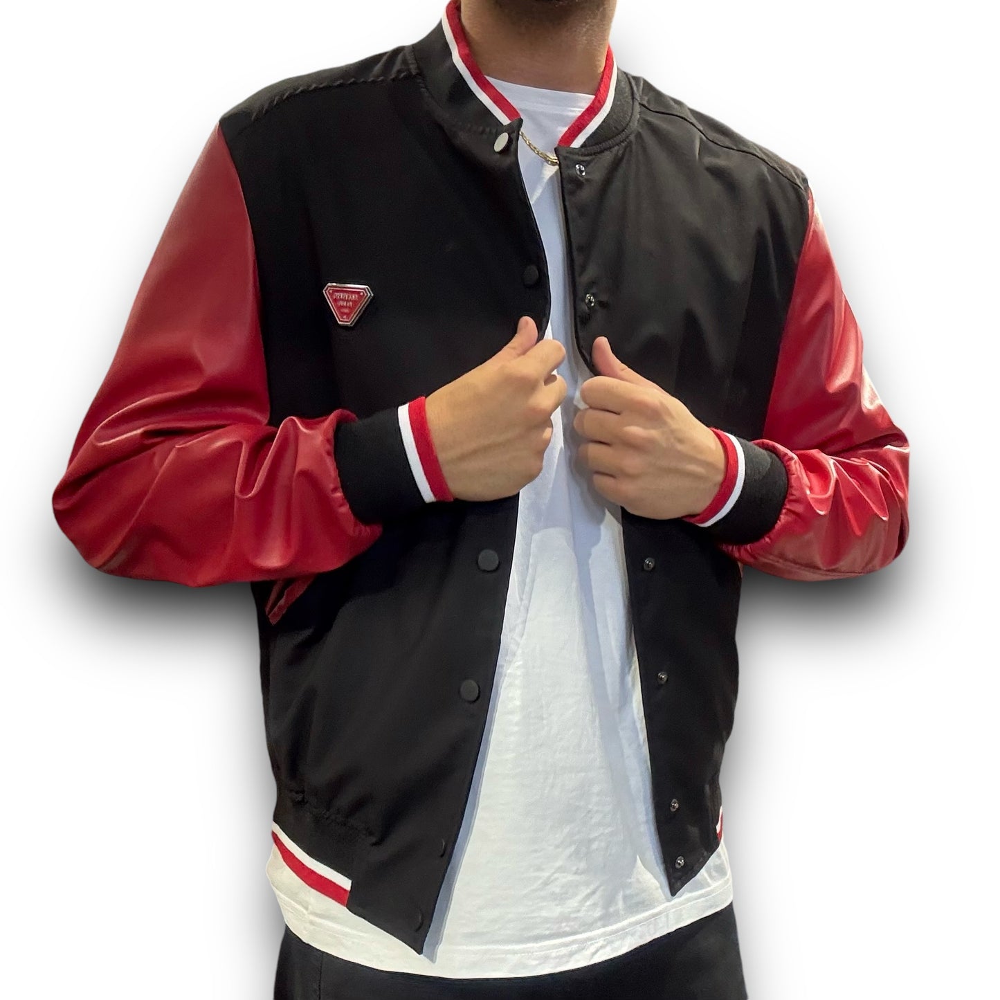 Varsity Jacket MAISON 9 PARIS in tessuto tecnico con bottoni e maniche in ecopelle, col.Nero/Rosso