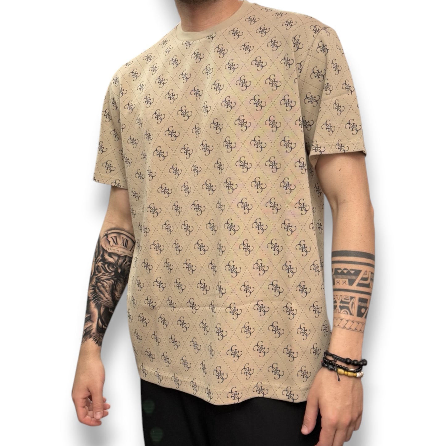 GUESS- T-shirt Uomo, in maglina, Regular Fit, col.Beige a fantasia