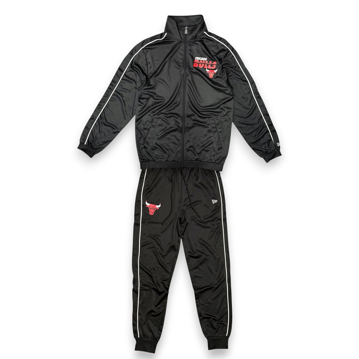 Tuta Completa Uomo NEW ERA Chicago Bulls, tex.acetato (veste grande si consiglia una tg.in meno), col.Nero
