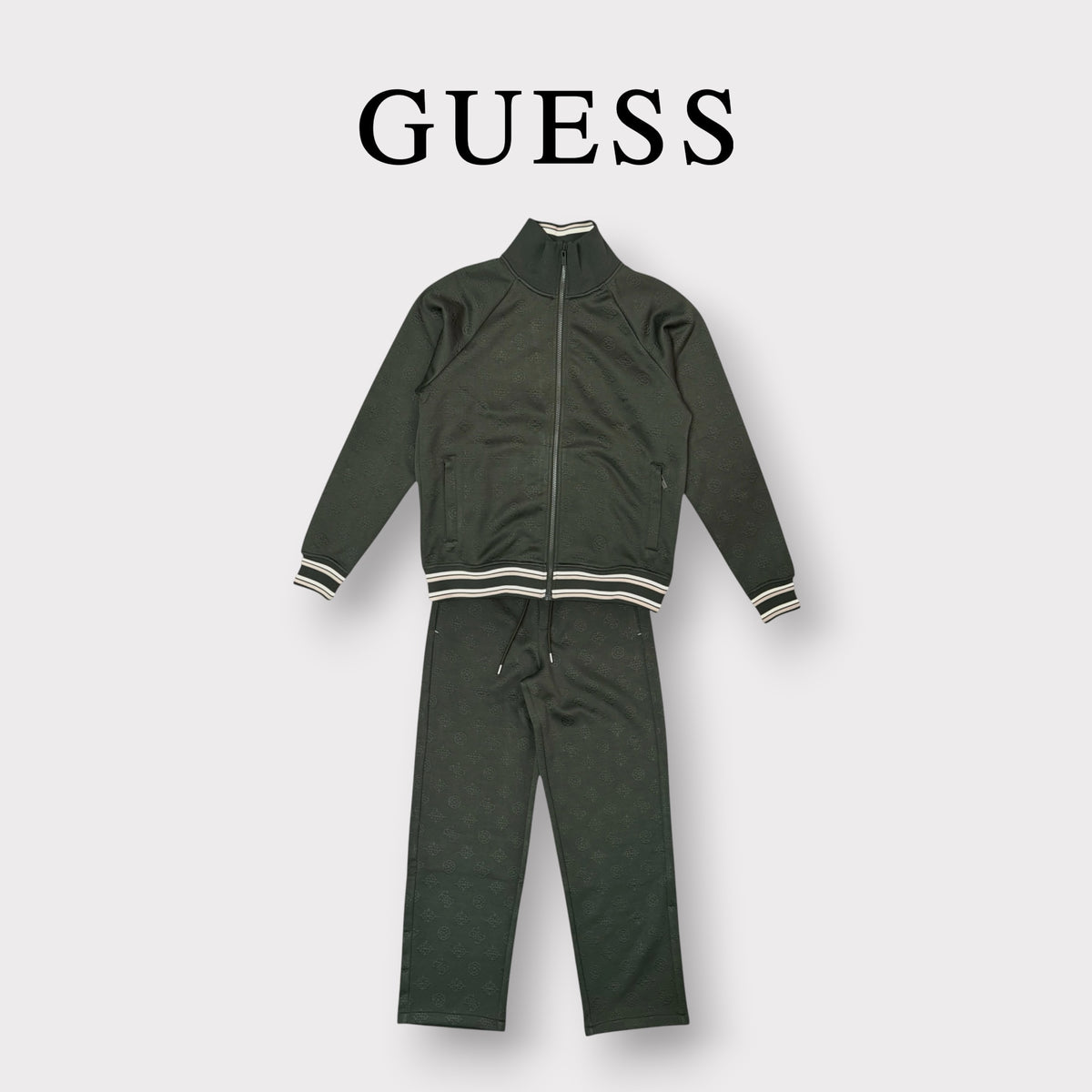 GUESS - Tuta completa Uomo, con loghi in rilievo, Col.Verde