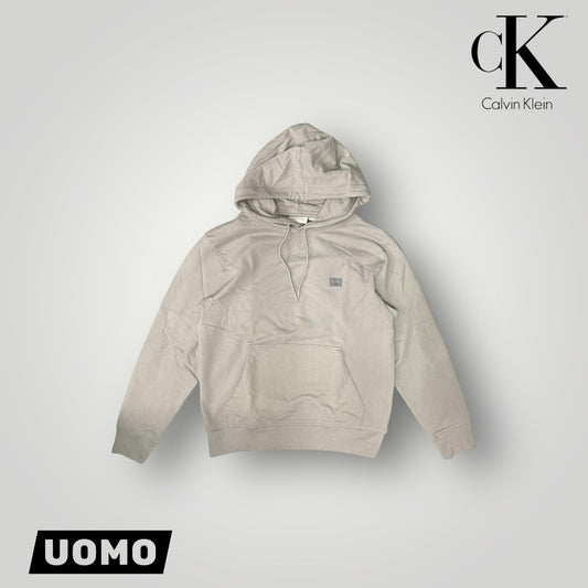 Felpa CALVIN KLEIN Uomo con cappuccio, tex. garzato, col.Sabbia (targhetta lato cuore CK Calvin Klein)