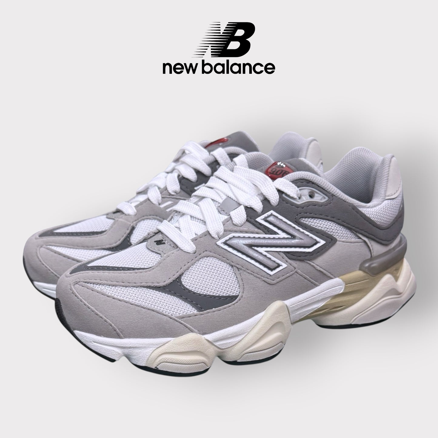 NEW BALANCE 9060- Scarpe Unisex GS, col.Grigio chiaro