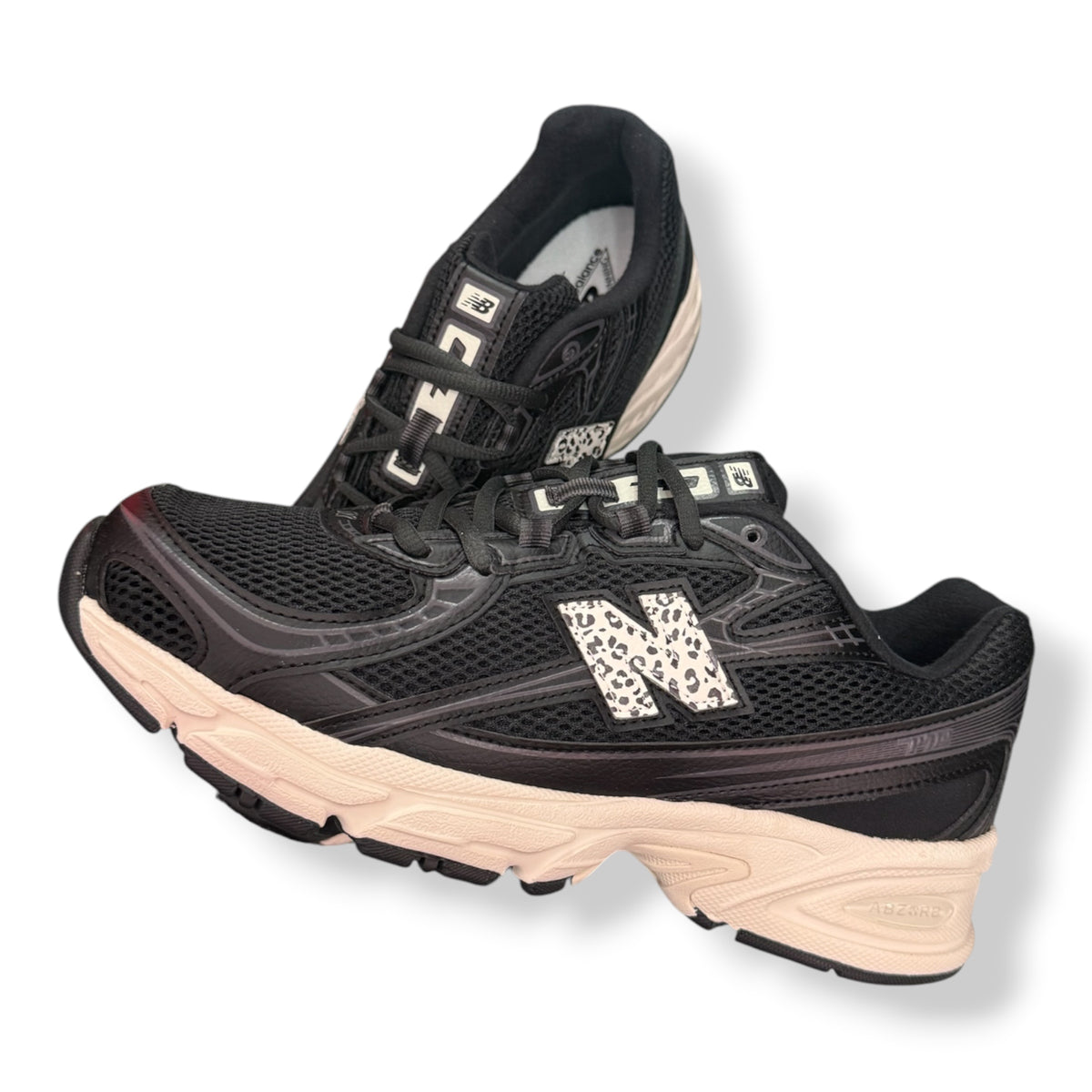NEW BALANCE 740 - con logo leopardato, Col.Nero
