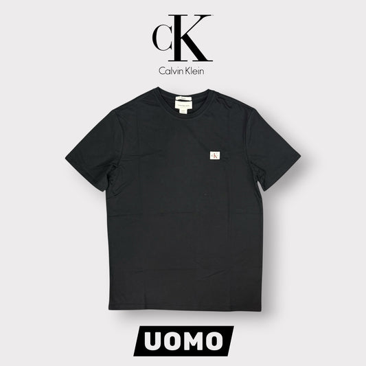 CALVIN KLEIN - T-Shirt Uomo con logo quadrato lato cuore, Col.Nero