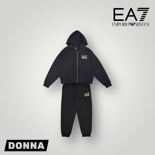 Tuta Completa Donna EMPORIO ARMANI con cappuccio e zip, con logo lato cuore oro, tex.Felpato, col.Nero (felpa crop, veste comoda)