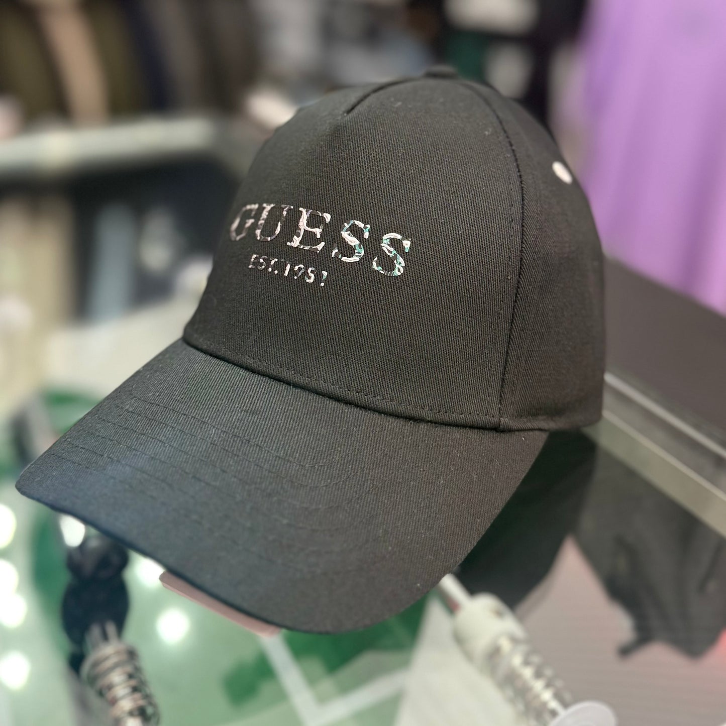 Cappello Guess con stampa col.Nero
