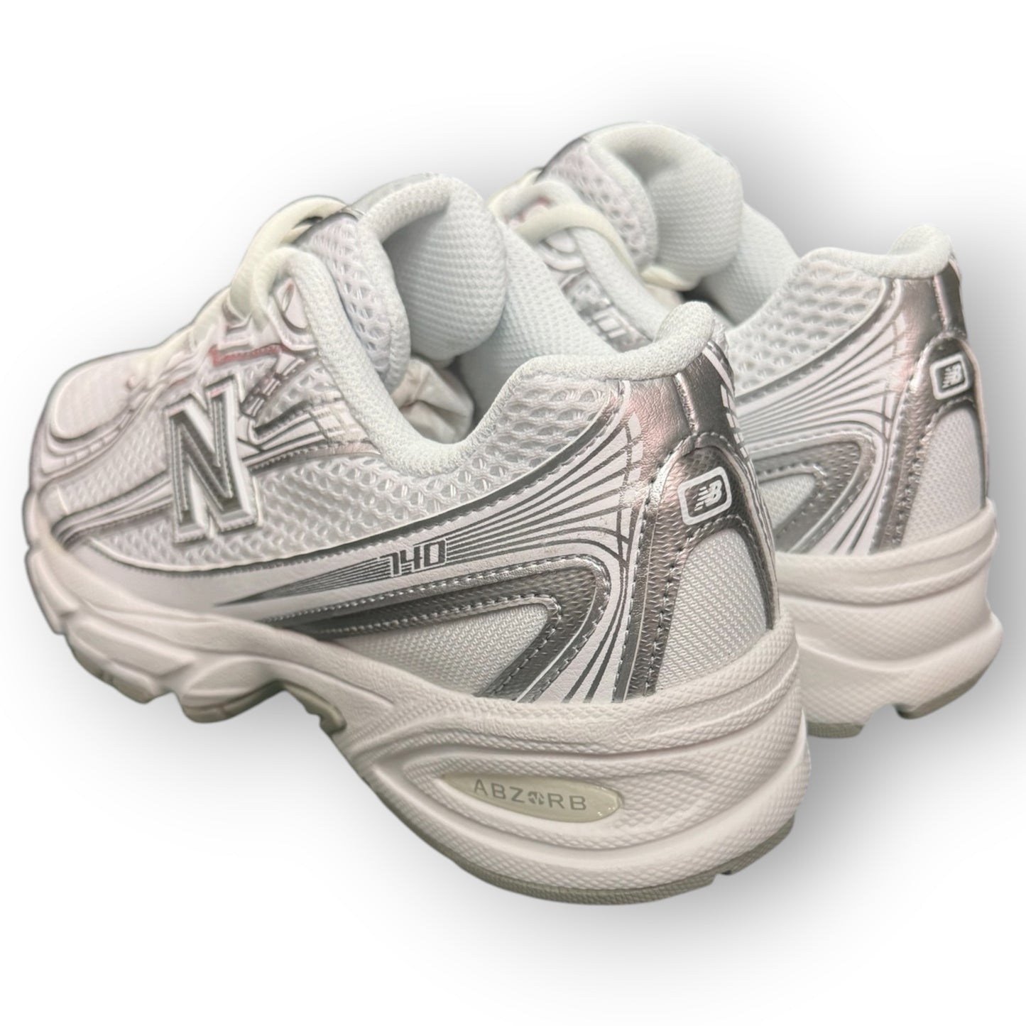 NEW BALANCE 740 - GS, Col.Bianco/Argento