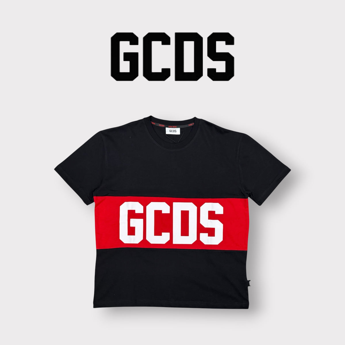 GCDS- T-shirt, col.Nero/Rosso