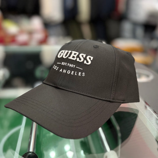 Cappello GUESS con logo ricamato, col.Nero