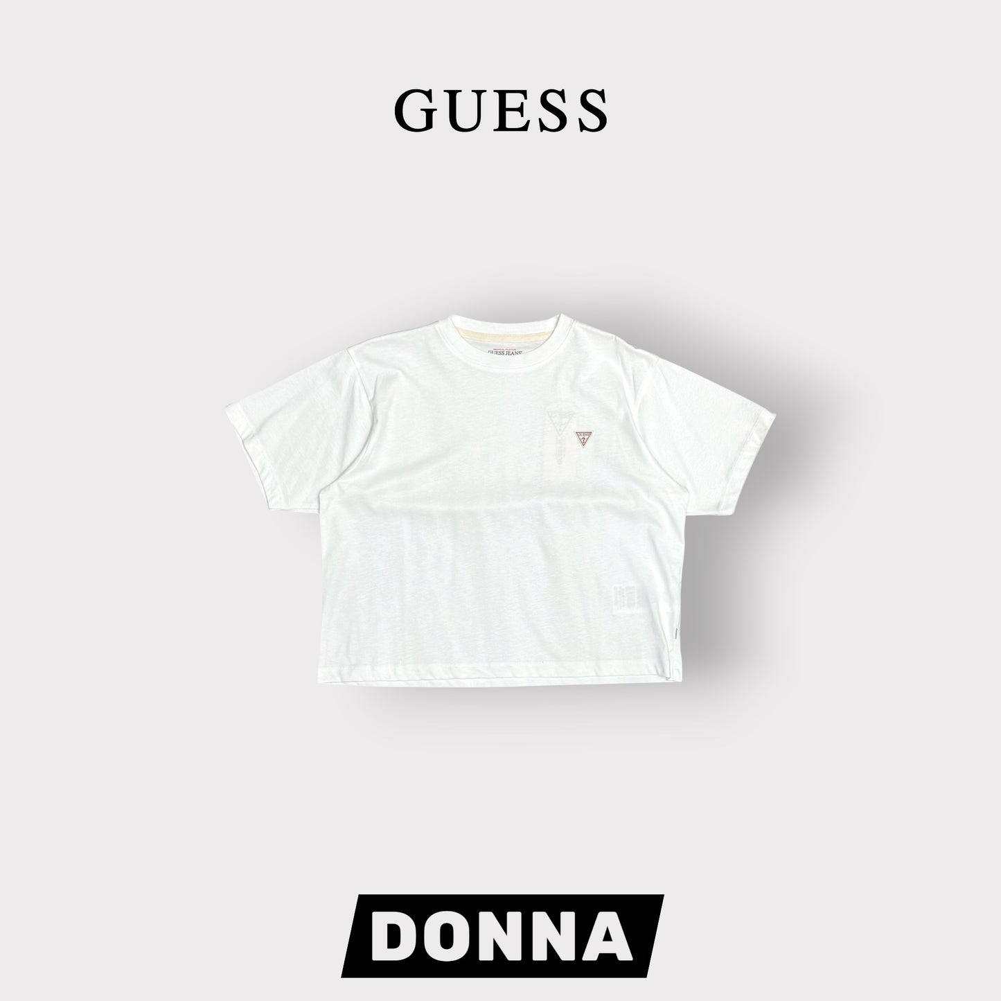 GUESS JEANS- T-shirt Donna, BoxyFit, con logo lato cuore, col.Bianco