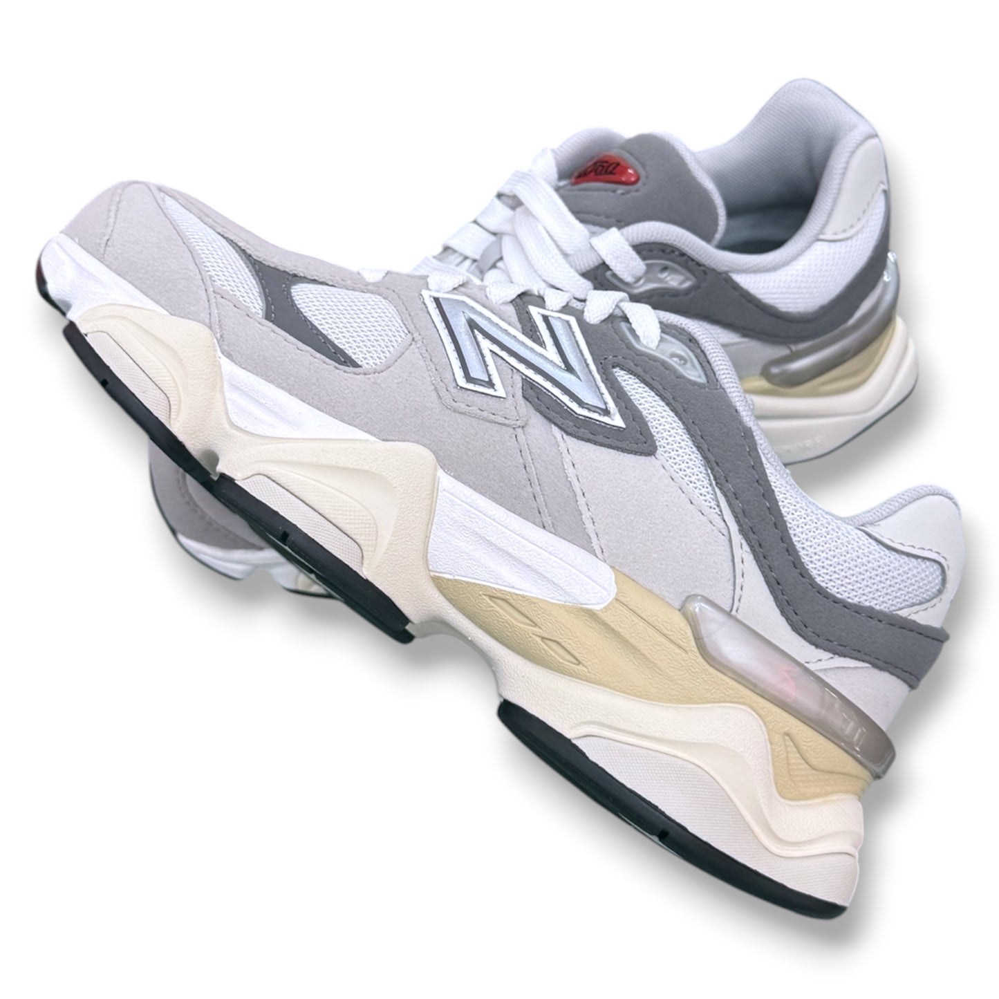 NEW BALANCE 9060- Scarpe Unisex GS, col.Grigio chiaro