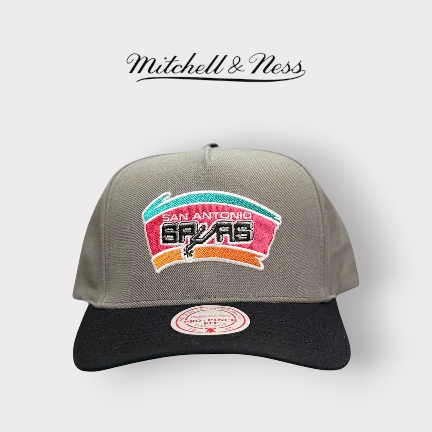 MITCHELL&NESS-Cappello SAN ANTONIO SPURS, Col.Grigio/Nero