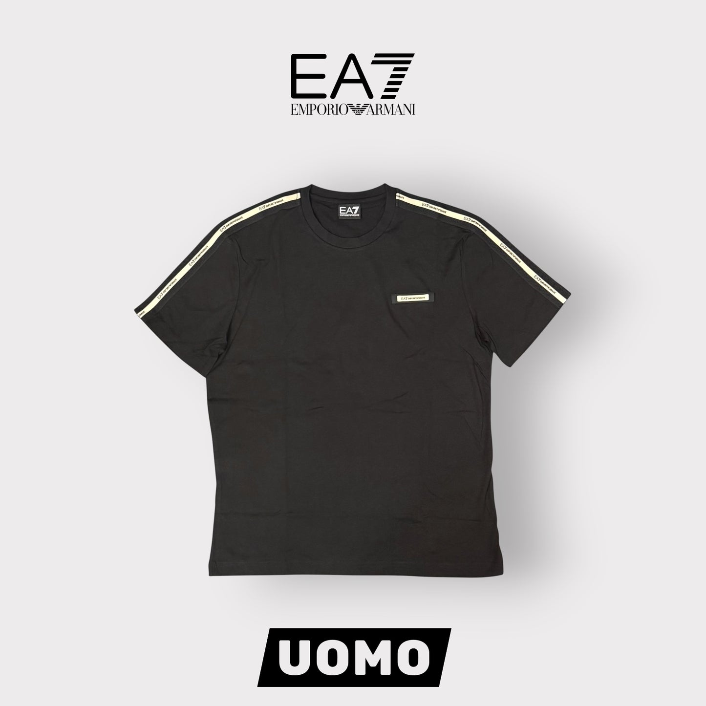 EMPORIO ARMANI- T-shirt Uomo, con logo gommato lato cuore e sulle spalle, col.Nero
