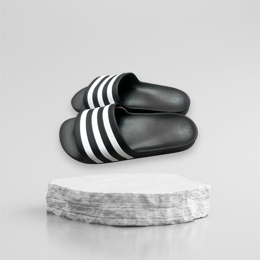 Ciabatte ADIDAS Uomo, col.Bianco e Nero (taglia francese, veste piccola, prendere una taglia in più)