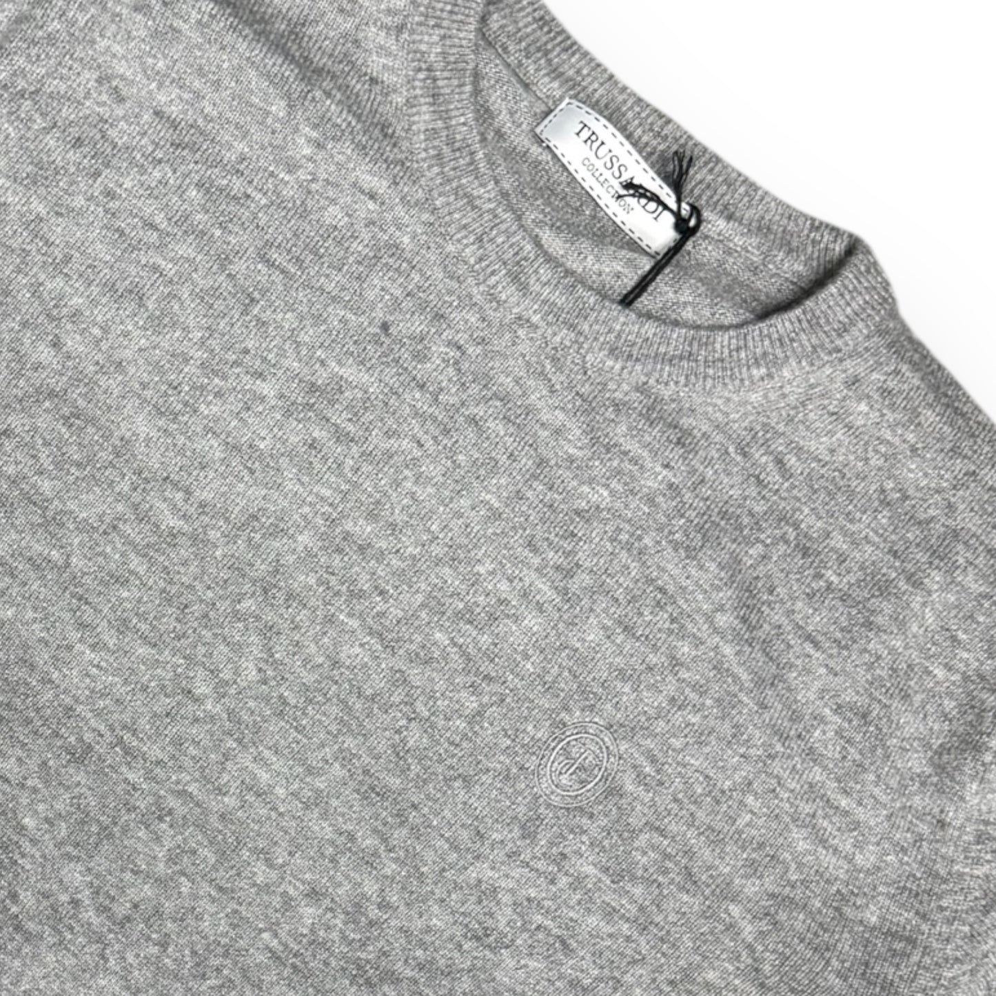 Maglioncino TRUSSARDI Uomo, con logo ricamato lato cuore, col.Grigio chiaro