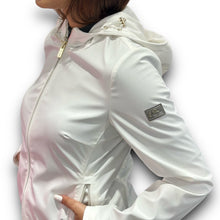 Carica l&#39;immagine nel visualizzatore di Gallery, Giubbotto Yes-Zee estivo donna bianco in tessuto tecnico con cappuccio (SlimFit)
