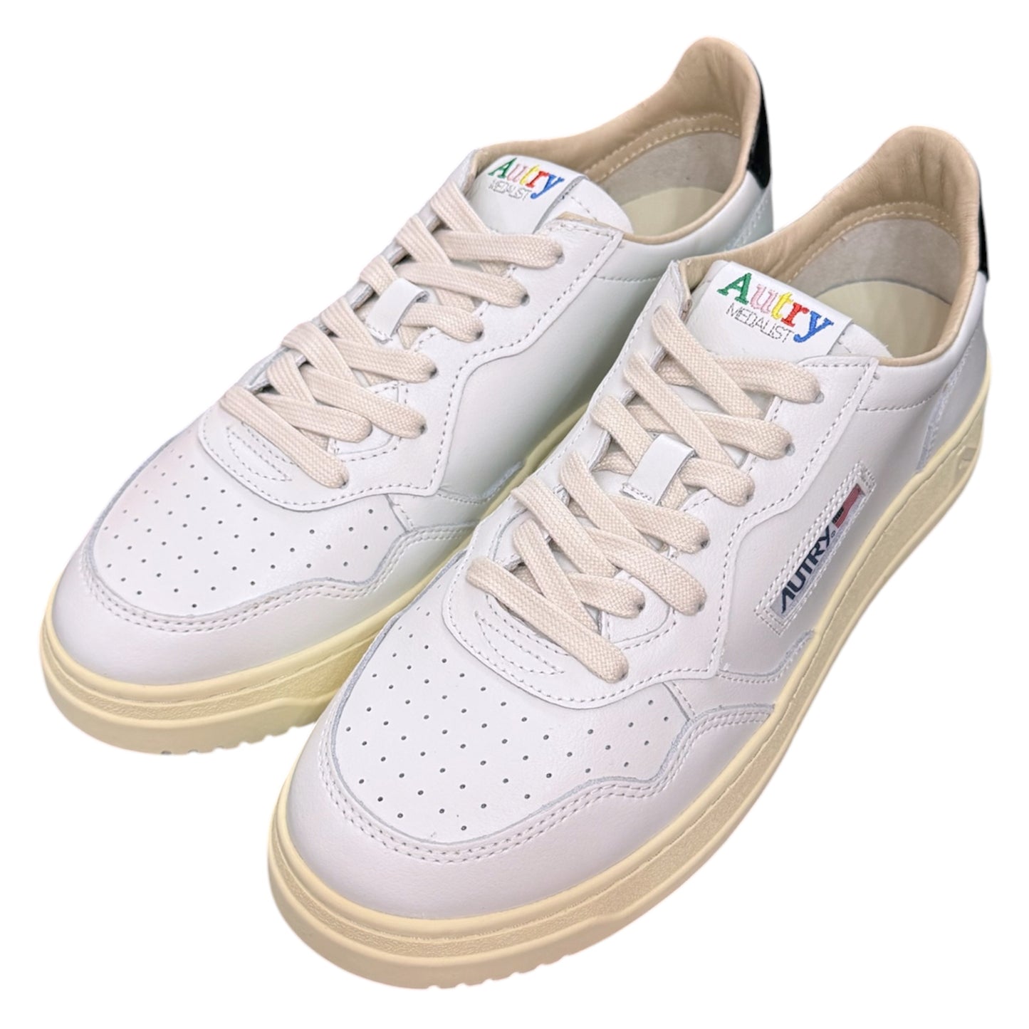 AUTRY - Scarpa Uomo, con baffo nero e scritta arcobaleno, Col.Bianco