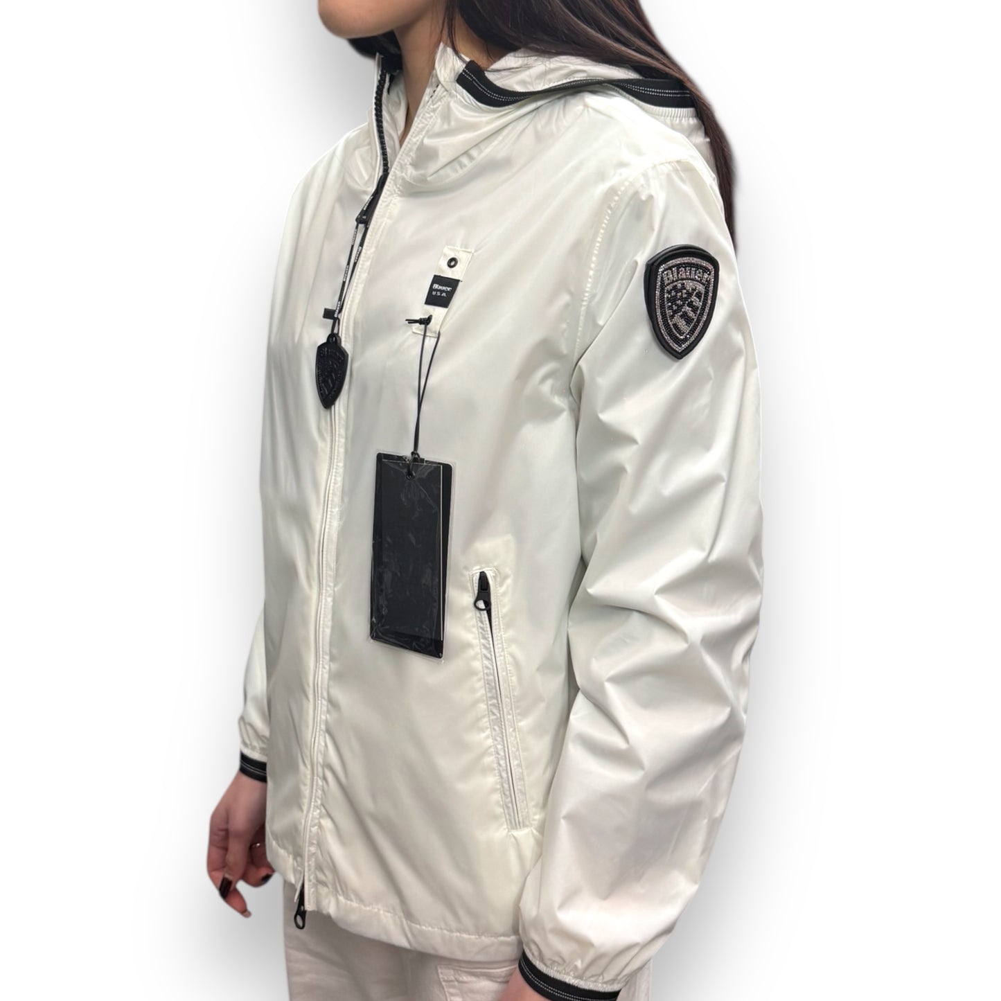 Giubbotto Blauer Donna, antivento con interno in maglina, con scudetto Swarovski e cappuccio, mod.ANAWAN, Col.Bianco