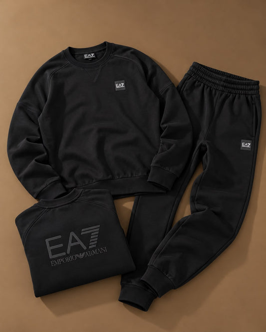 EA7 - Tuta completa Uomo, con logo ricamato nero sulla schiena, girocollo, tex.felpato, Col.Nero