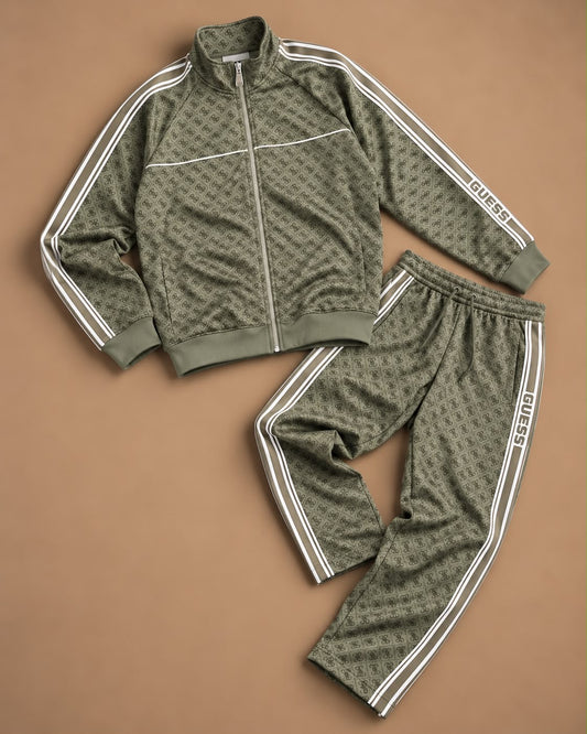 GUESS - Tuta completa Uomo, con banda laterale, logata, con pantalone a fondo largo, Col.Verde