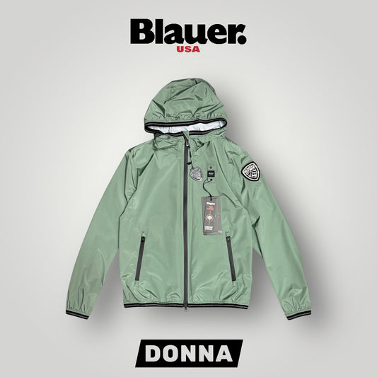 Giubbotto Blauer Donna, antivento con scudetto Swarovski e cappuccio, mod.NAY, Col.Verde