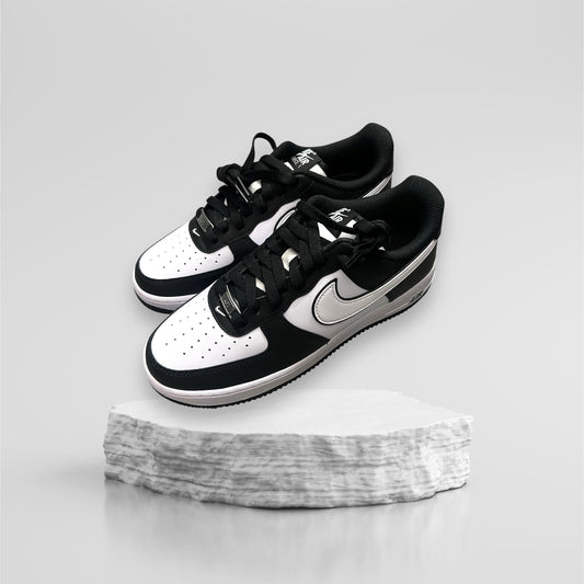 Scarpe AIR FORCE 1 ‘07 Bianche e Nere